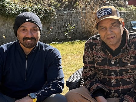 अभिनेता धर्मेंद्र की खराब तबीयत और झूठी खबर के बीच सनी देओल का मीडिया पर फूटा गुस्सा, कहा- शर्म नहीं आती?