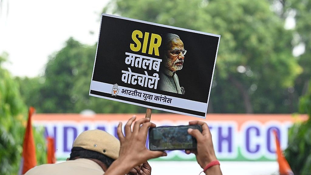 ठानना होगा कि वोट भीख का पात्र नहीं, बदलाव का अस्त्र है