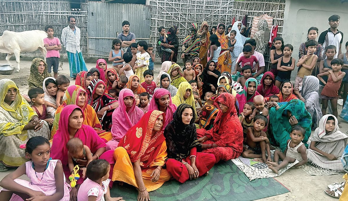 बिहार में हजारों महिलाएं कर्ज के जाल में डूबी हैं