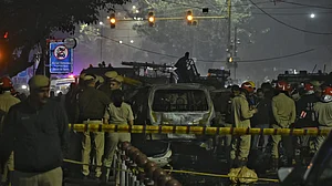 दिल्ली ब्लास्ट में नया खुलासा, घटनास्थल से मिले 9mm के तीन कारतूस, जांच में जुटी पुलिस