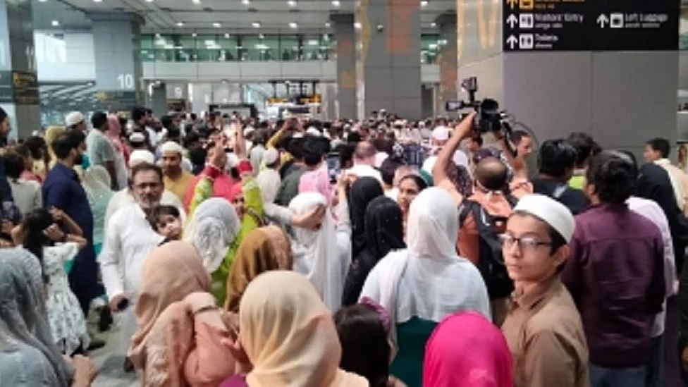 सऊदी अरब हादसा: दिल पर पत्थर रखे पीड़ित परिजनों की गुहार, शव भारत लाएं या मदीना में किए जाएं दफन