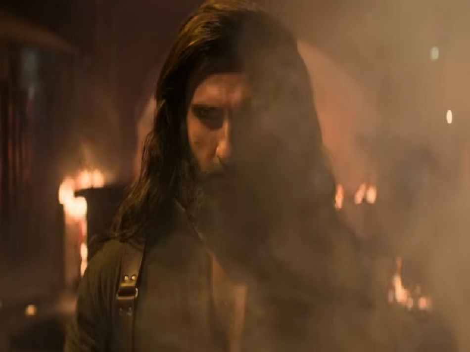 रिलीज हुआ रणवीर सिंह स्टारर फिल्म 'धुरंधर' का ट्रेलर और हिंदू सेना ने राजामौली के खिलाफ की शिकायत