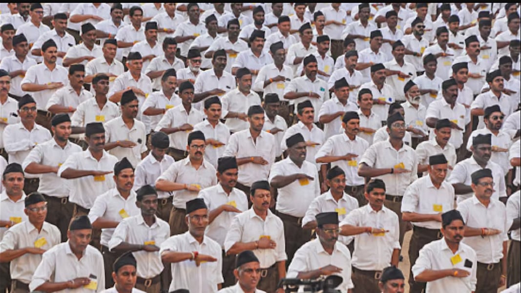 आरएसएस की अमेरिका में लॉबिंग, आखिर क्यों पड़ी अपनी छवि सुधारने की जरूरत?