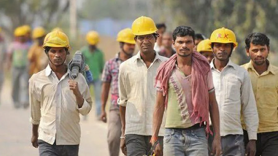 देश के मजदूर संगठनों ने चार नए श्रम संहिताओं निंदा की, मजदूर विरोधी और नियोक्ता समर्थक बताया