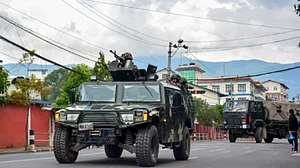 नेपाल में फिर सड़कों पर उतरे युवा प्रदर्शनकारी, आम चुनावों के दौरान सेना की तैनाती की सिफारिश