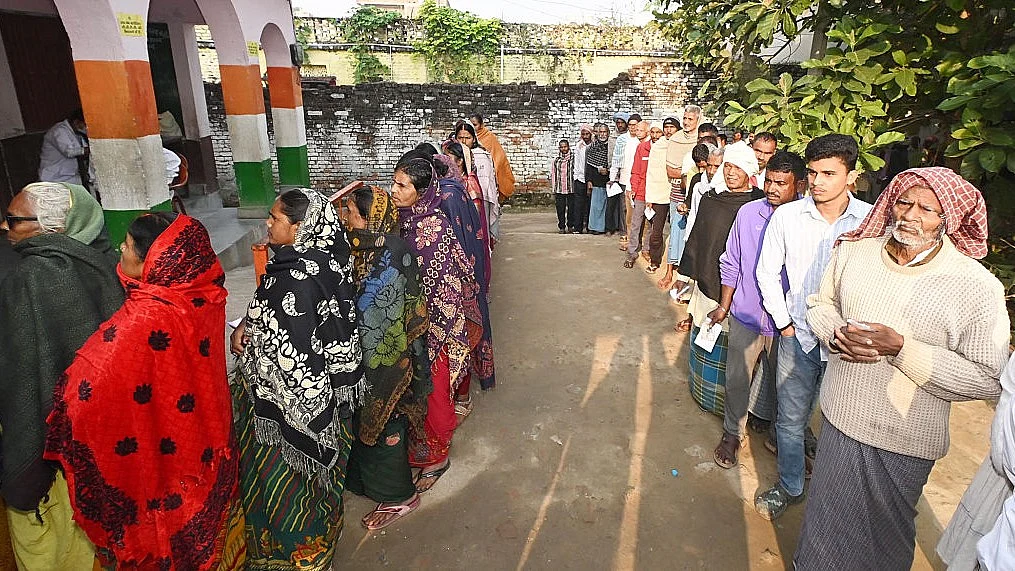 बिहार चुनाव के हैरान कर देने वाले नतीजों के निहितार्थ / दीपांकर भट्टाचार्य