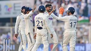 IND vs SA 2nd Test: भारत के स्टंप तक बिना विकेट गंवाए नौ रन, दक्षिण अफ्रीका के पहली पारी में 489 रन