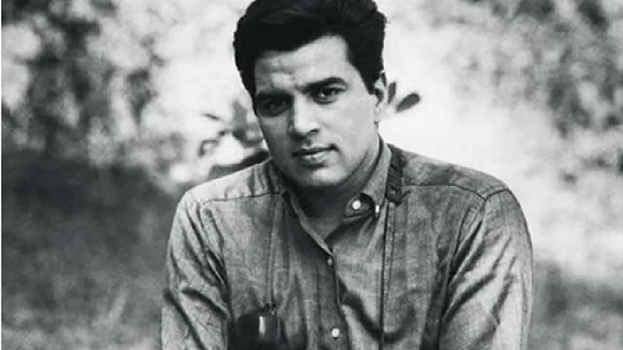 खड़गे, राहुल गांधी ने धर्मेंद्र के निधन पर जताया शोक, बोले- सिनेमा में योगदान हमेशा मोहब्बत के साथ याद रखा जाएगा