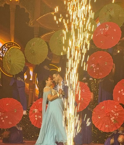 सिनेजीवन: धर्मेंद्र को याद कर भावुक हुए अमिताभ बच्चन और 'ही-मैन' को अमीषा पटेल, कार्तिक आर्यन, शाहिद कपूर ने दी विदाई