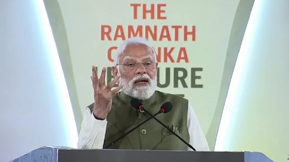 क्या परंपरागत और आधुनिक ज्ञान परस्पर विरोधी हैं? क्यों RSS-BJP ने खोला है मोर्चा?