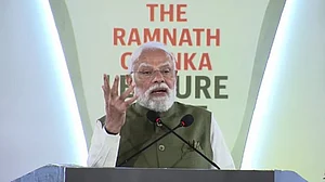 राम पुनियानी का लेखः क्या परंपरागत और आधुनिक ज्ञान परस्पर विरोधी हैं? क्यों RSS-BJP ने खोला है मोर्चा?