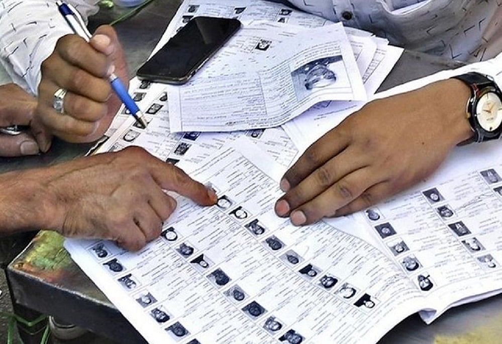 SIR का खौफ: इस शहर में हर शख्स परेशां सा क्यूं है?