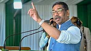 झारखंडः हेमंत सोरेन ने दूसरे कार्यकाल की पहली सालगिरह 9,000 नियुक्ति पत्र बांट कर मनाई