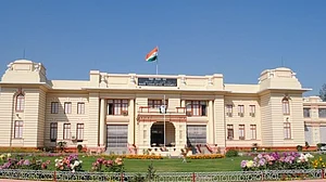 बिहार में नई सरकार बनने के बाद आज से विधानसभा का पहला शीतकालीन सत्र, 5 दिसंबर तक चलेगा सत्र