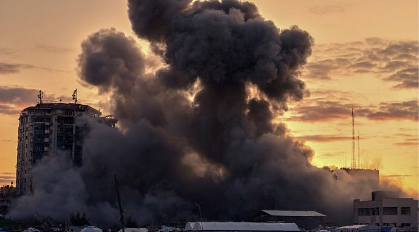 इजराइल ने फिर किया सीजफायर का उल्लंघन! गाजा हमले में दो बच्चों समेत पांच की मौत