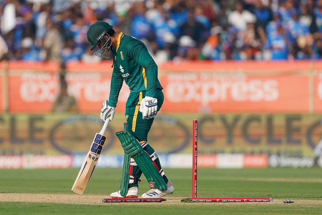 कृष्णा-कुलदीप के सामने धराशायी हुआ दक्षिण अफ्रीका, 50 ओवर खेले बिना पूरी टीम आउट, भारत को मिला 271 का लक्ष्य