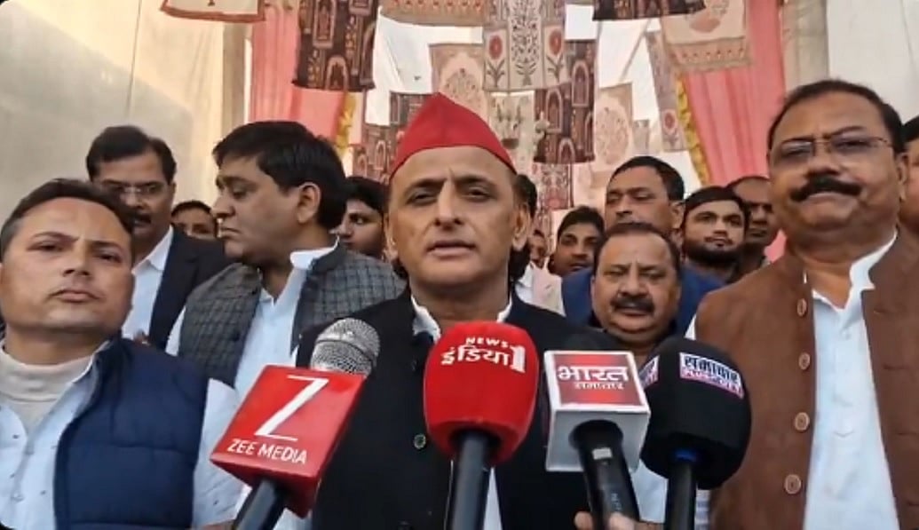 संविधान पीडीए के लिए 'किस्मत की किताब, SIR वोट काटने की साजिश: अखिलेश यादव