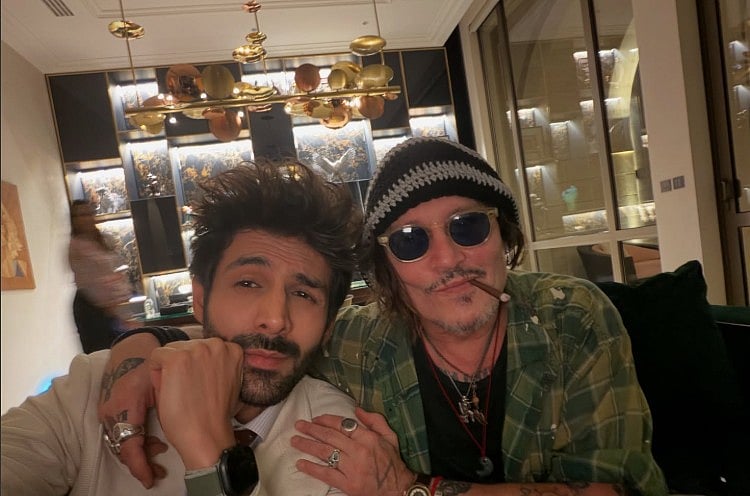 सिनेजीवन: 'समुद्री लुटेरे' के साथ दिखे कार्तिक आर्यन और 'बॉर्डर-2' से अहान शेट्टी का दमदार लुक जारी