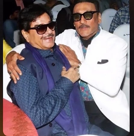 सिनेजीवन: 'समुद्री लुटेरे' के साथ दिखे कार्तिक आर्यन और 'बॉर्डर-2' से अहान शेट्टी का दमदार लुक जारी