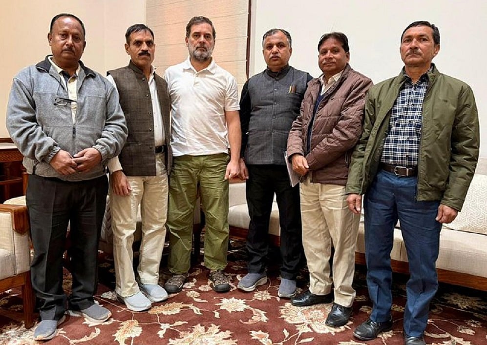 सरकारी संस्थानों को खत्म करने की साजिश, भारत की आत्मा पर आघात है: राहुल गांधी