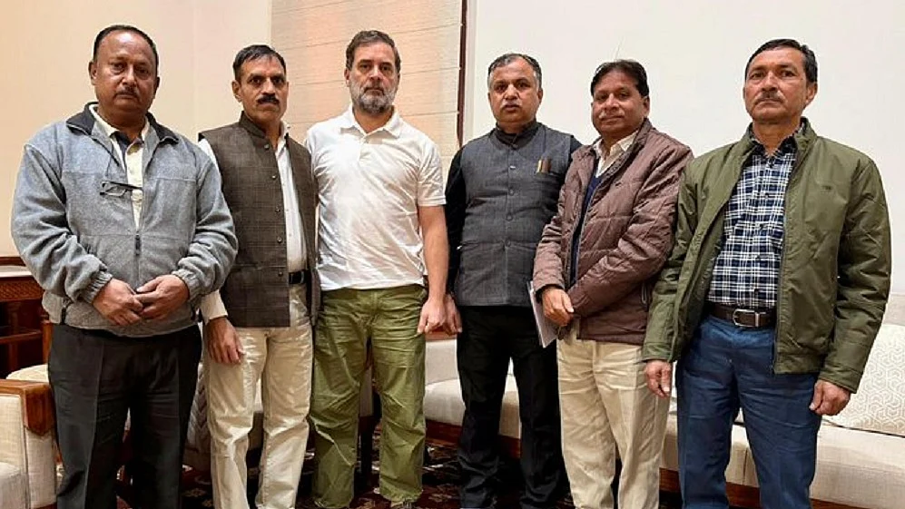 सरकारी संस्थानों को खत्म करने की साजिश, भारत की आत्मा पर आघात है: राहुल गांधी