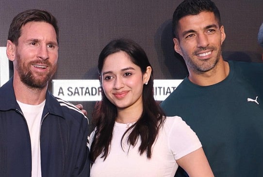 सिनेजीवन: मेसी से मिलकर गदगद हुए एल्विश और जन्नत और 'धुरंधर' की सक्सेस पर निर्माता-निर्देशक सुभाष घई का सवाल