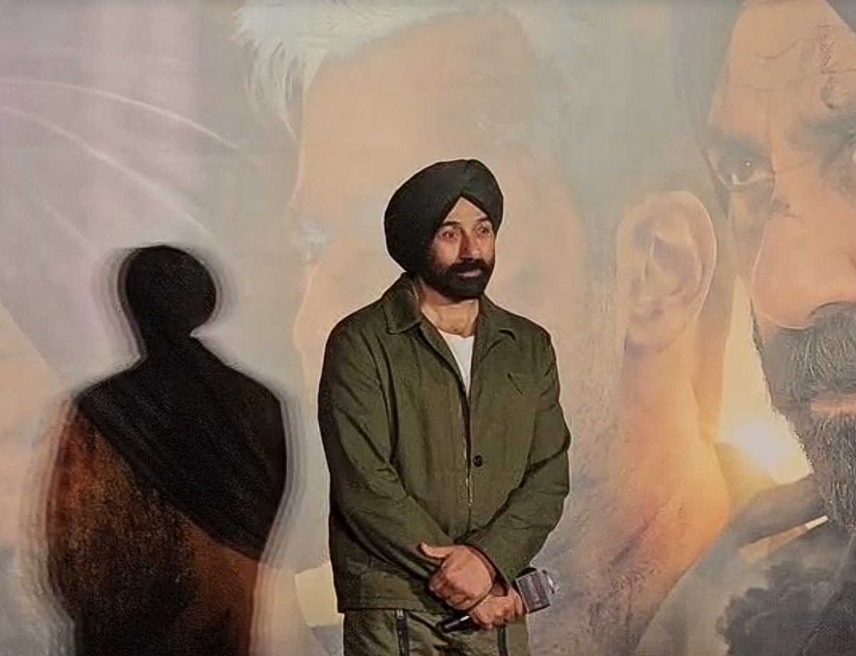 सिनेजीवन: फिल्म 'बॉर्डर 2' का टीजर लॉन्च, इवेंट में भावुक हुए सनी और सोनू सूद ने बताई 'चैरिटी फाउंडेशन' शुरू करने की वजह