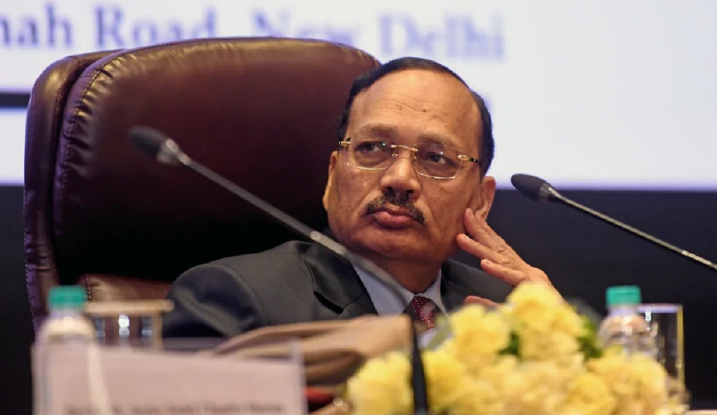 दिल्ली में प्रदूषण पर भड़के CJI, बोले- अब तक के कदम पूरी तरह फेल, MCD को टोल हटाने का दिया निर्देश