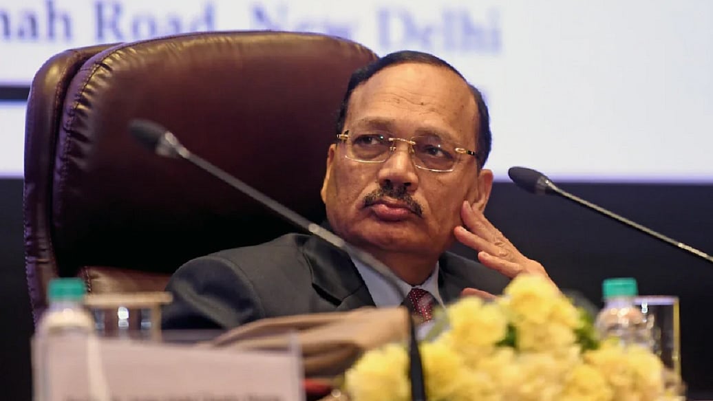 दिल्ली में प्रदूषण पर भड़के CJI, बोले- अब तक के कदम पूरी तरह फेल, MCD को टोल हटाने का दिया निर्देश