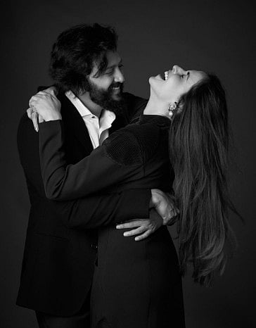 सिनेजीवन: वरुण धवन ने की दिलजीत दोसांझ की तारीफ और जानिए रितेश-जेनेलिया की खुशहाल शादी का राज