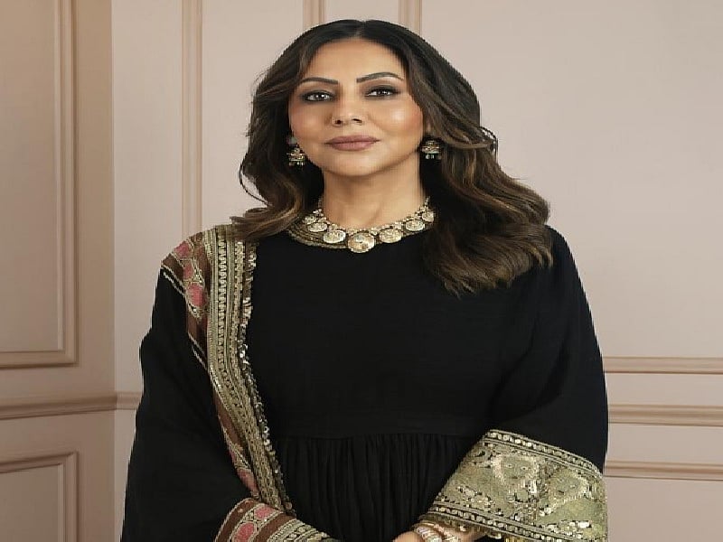 सिनेजीवन: आर्यन के लिए खास केबिन डिजाइन करने वाली हैं गौरी खान और मनीषा कोइराला ने बताई केरल की खासियत