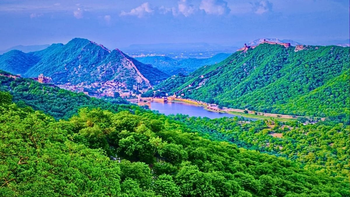 कांग्रेस ने BJP पर 'खनन माफिया' को संरक्षण देने के आरोप लगाए हैं