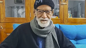 वाराणसी में हो रहे बदलाव पर भड़के साहित्यकार काशीनाथ सिंह