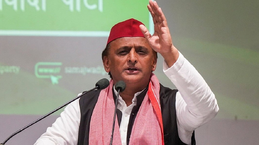 अखिलेश यादव ने वाजपेयी के पैतृक गांव की उपेक्षा पर उठाए सवाल, बोले- BJP की मूर्तियां भी सियासी होती हैं