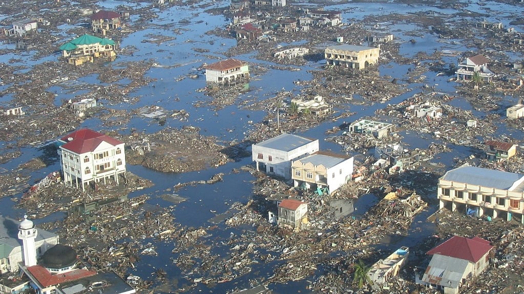 26 दिसंबरः जब 2003 और 2004 में प्रकृति ने दिखाया रौद्र रूप, भूकंप और सुनामी में लाखों ने गंवाई जान