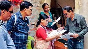पश्चिम बंगाल : एसआईआर के बाद संदिग्ध मतदाताओं’ की यह नई जमात कहां से आई