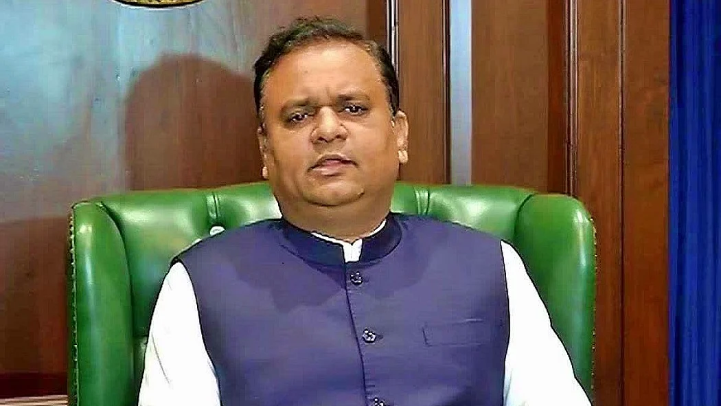 BMC चुनाव: BJP नेता नार्वेकर के इशारे पर नामांकन खारिज किए जाने का आरोप, 8 उम्मीदवार हाईकोर्ट पहुंचे