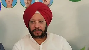 यूपीः कांग्रेस नेता गुरदीप सप्पल और उनके परिवार का नाम SIR से गायब, सारे कागजात देने के बावजूद नाम कटा
