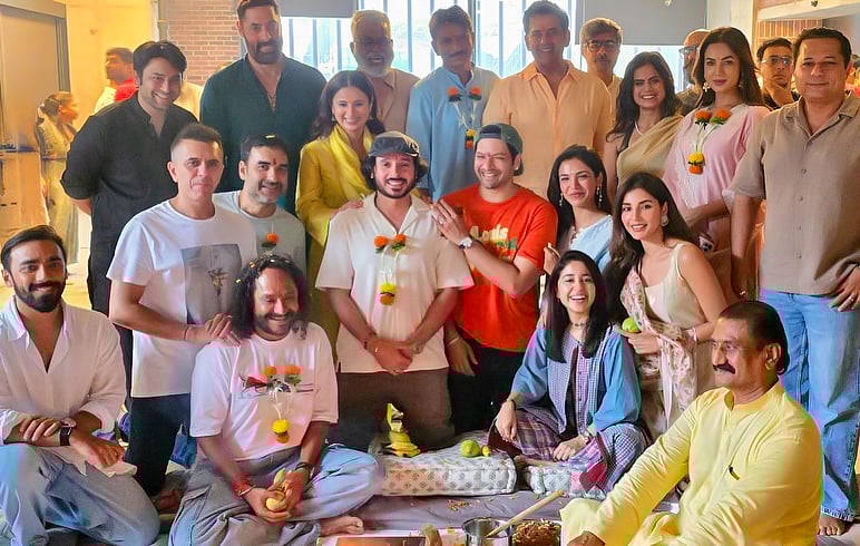 सिनेजीवन: राकेश रोशन ने ताजा की ऋतिक रोशन के बचपन की यादें और रिलीज हुआ फिल्म ‘ओ रोमियो’ का धांसू ट्रेलर