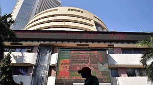 अमेरिकी टैरिफ पर अनिश्चितता समेत ये अहम कारक तय करेंगे अगले हफ्ते भारतीय शेयर बाजार की दिशा