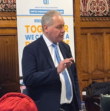 ब्रिटेन की संसद में गूंजा बांग्लादेश में अल्पसंख्यकों की हत्या का मुद्दा, सांसद बॉब ब्लैकमैन ने सरकार से पूछा सवाल