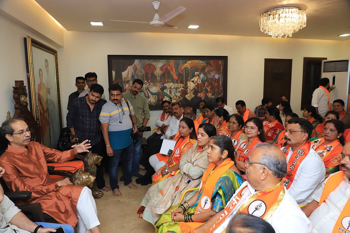 बड़ी खबर LIVE: BJP ने मुंबई को गिरवी रखकर विश्वासघात के जरिए जीत हासिल की, लड़ाई अभी शुरू हुई हैः उद्धव ठाकरे