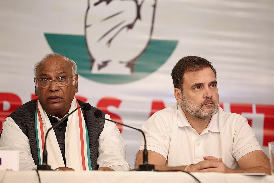 खड़गे-राहुल गांधी का देश के ग्रामीणों के नाम पत्र, कहा- काम के अधिकार को अब रेवड़ी बना देगी मोदी सरकार