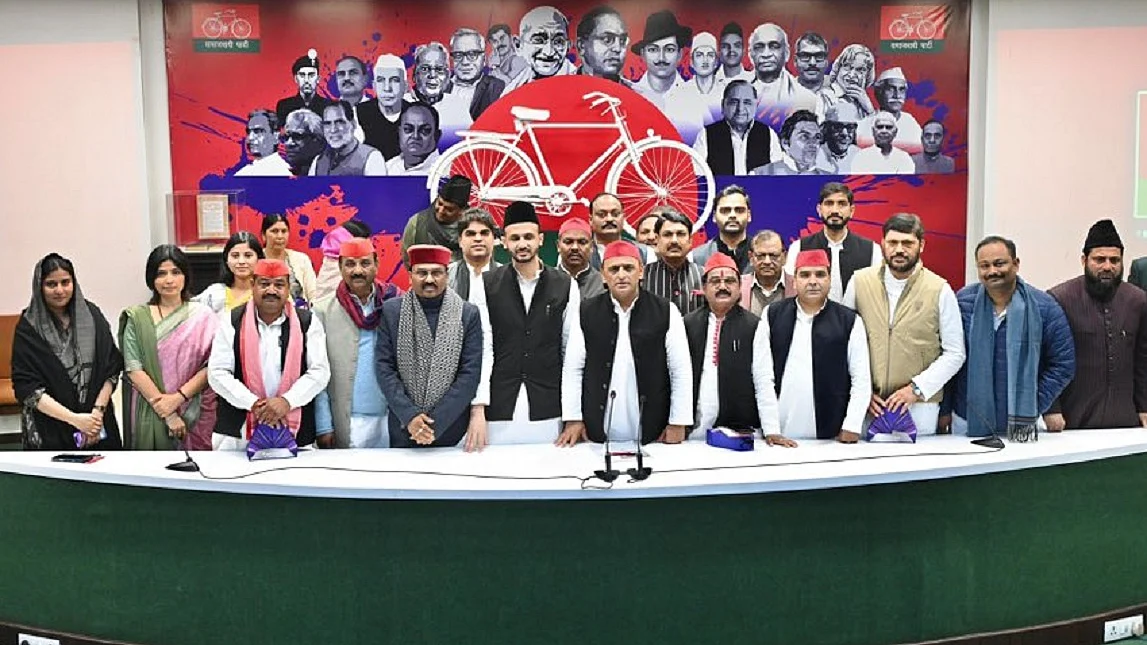 बीजेपी एसआईआर में धांधली करना चाहती है, इसके शासन में संविधान खतरे में: अखिलेश यादव