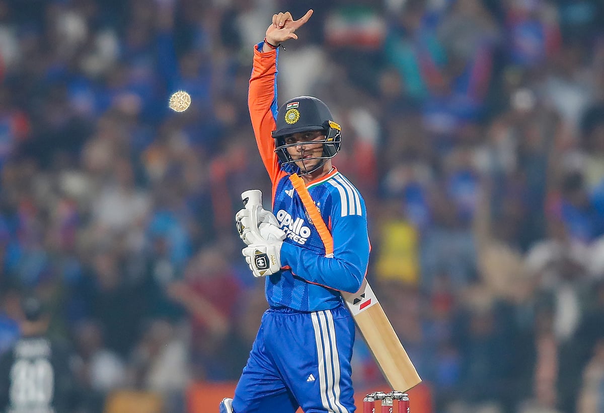 बड़ी खबर LIVE: पहला टी20 मैच में अभिषेक की ताबड़तोड़ बल्लेबाजी, भारत ने न्यूजीलैंड को 48 रन से हराकर बनाई लीड