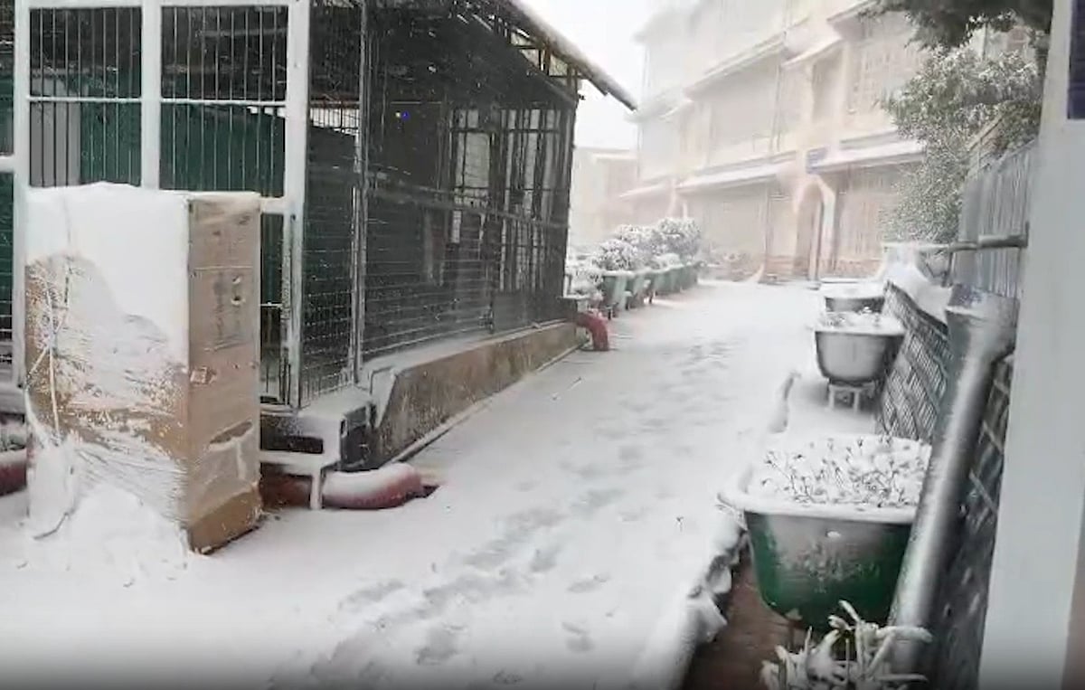 शिमला और मनाली में मौसम की पहली बर्फबारी