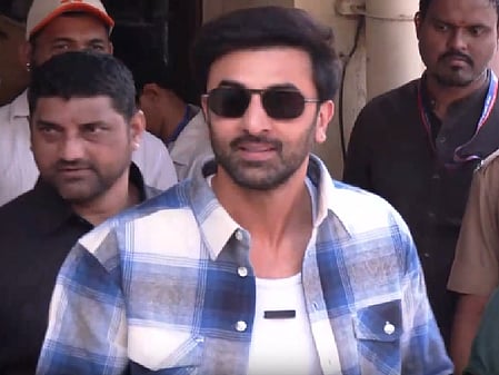 सिनेजीवन: आलिया भट्ट ने की 'बॉर्डर 2' की तारीफ और जन्मदिन पर शहनाज गिल ने शेयर किया सेलिब्रेशन का वीडियो