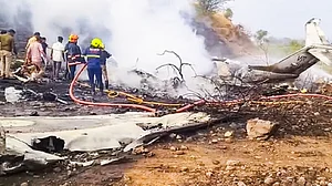 विमान हादसे में अजित पवार की असामयिक मौत पर उठने लगे सवाल, खड़गे बोले- जांच होना जरूरी