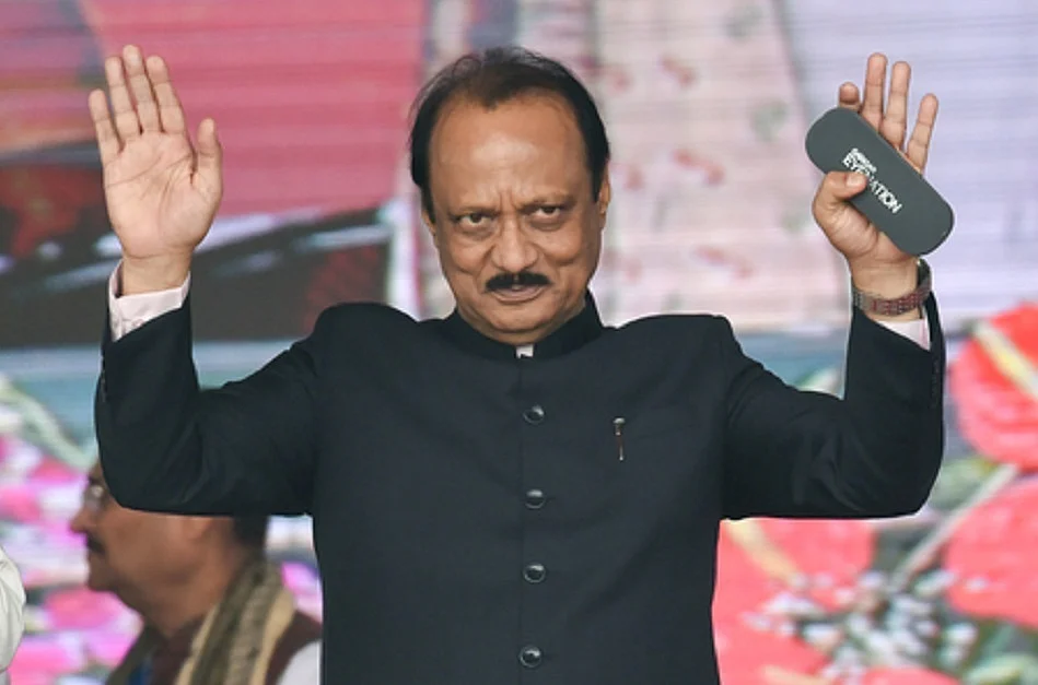 बड़ी खबर LIVE: रोहित पवार का बड़ा दावा, अजित पवार के विमान के ब्लैक बॉक्स डेटा में छेड़छाड़ का प्रयास किया जा रहा  