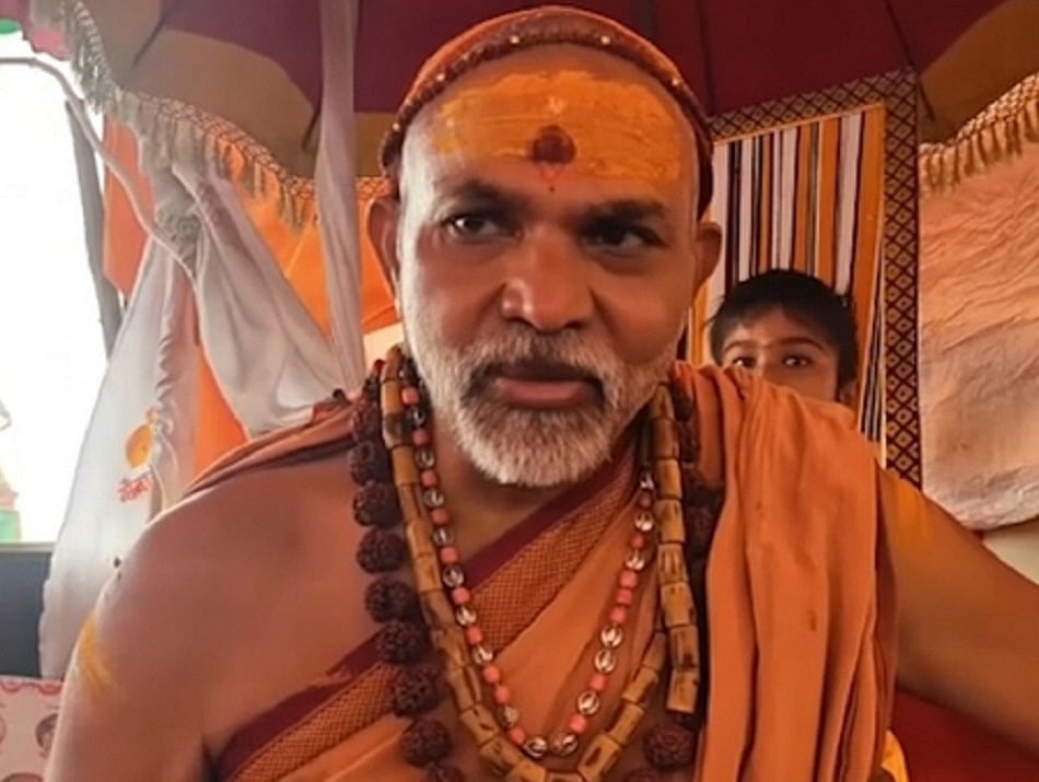 शंकराचार्य अविमुक्तेश्वरानंद ने सीएम योगी पर साधा निशाना, कहा- 'काम राक्षसों का और चोला साधुओं का'